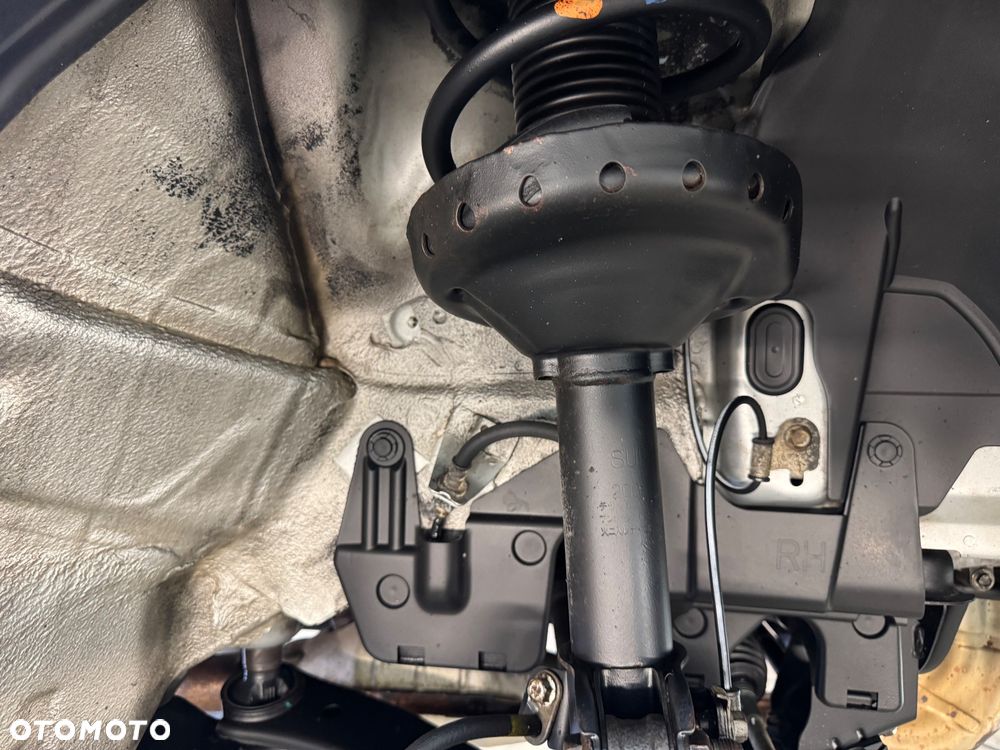 Subaru Outback Legacy 3.0RE NAV/NSE - 31