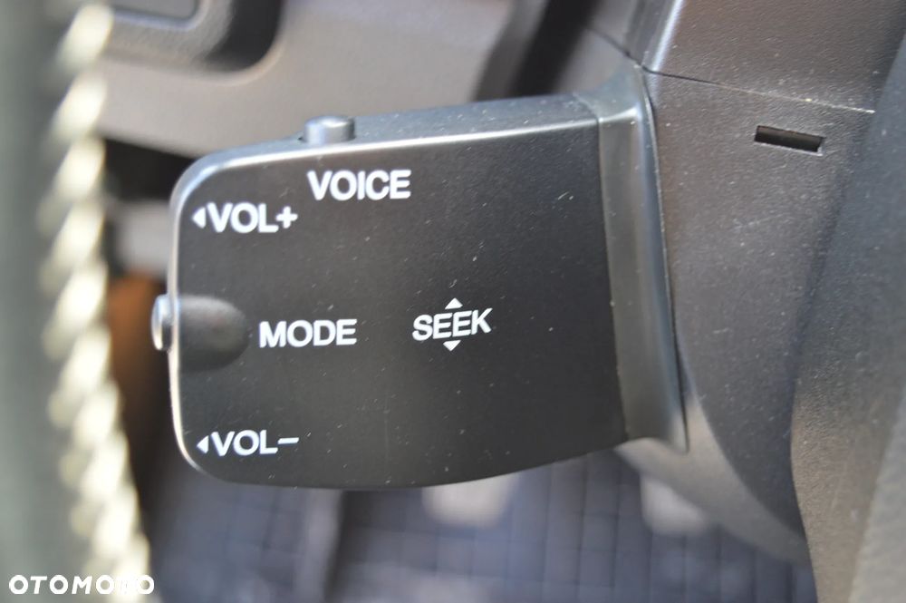 Ford Kuga 2.0 TDCi 2x4 Titanium - 22