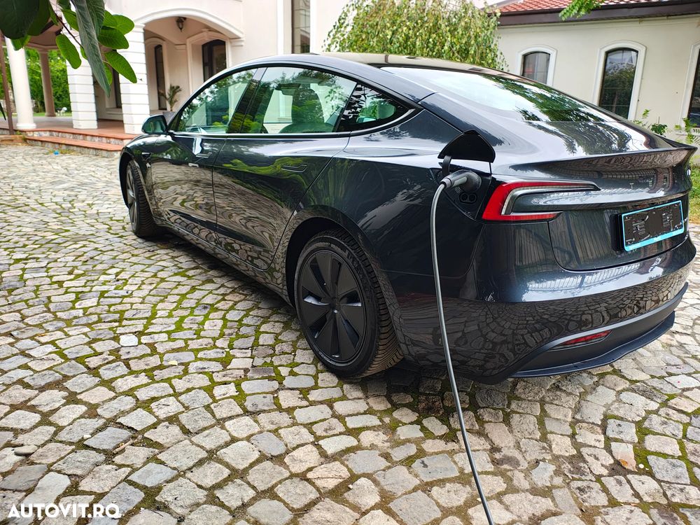 Tesla Model 3 AWD Long Range - 9