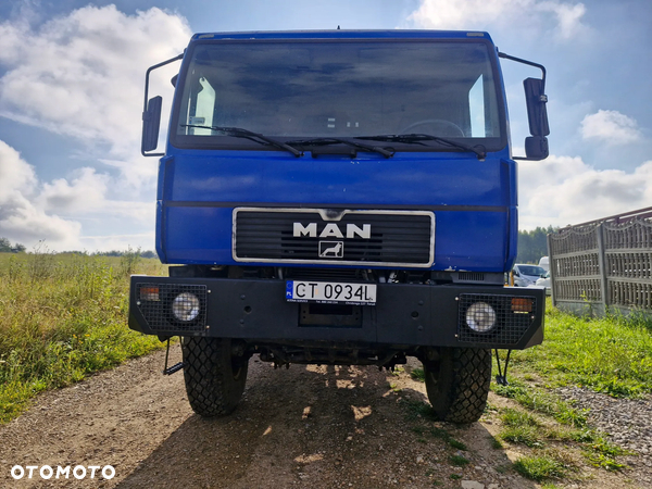 MAN 944