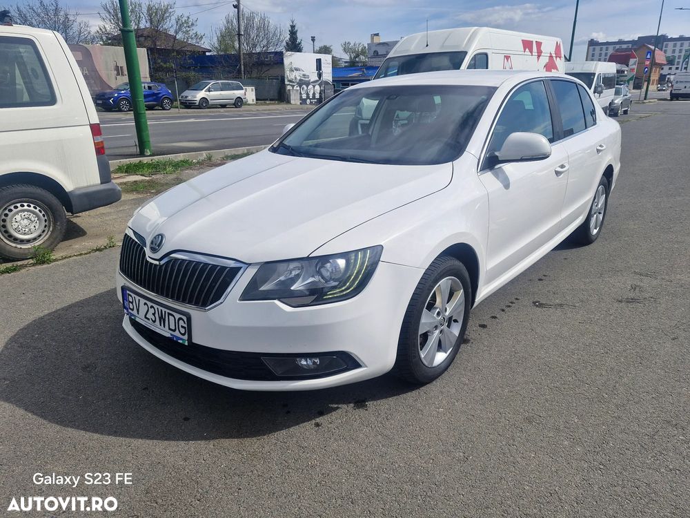 Skoda Superb 2.0 TDI Elegance DSG - 12