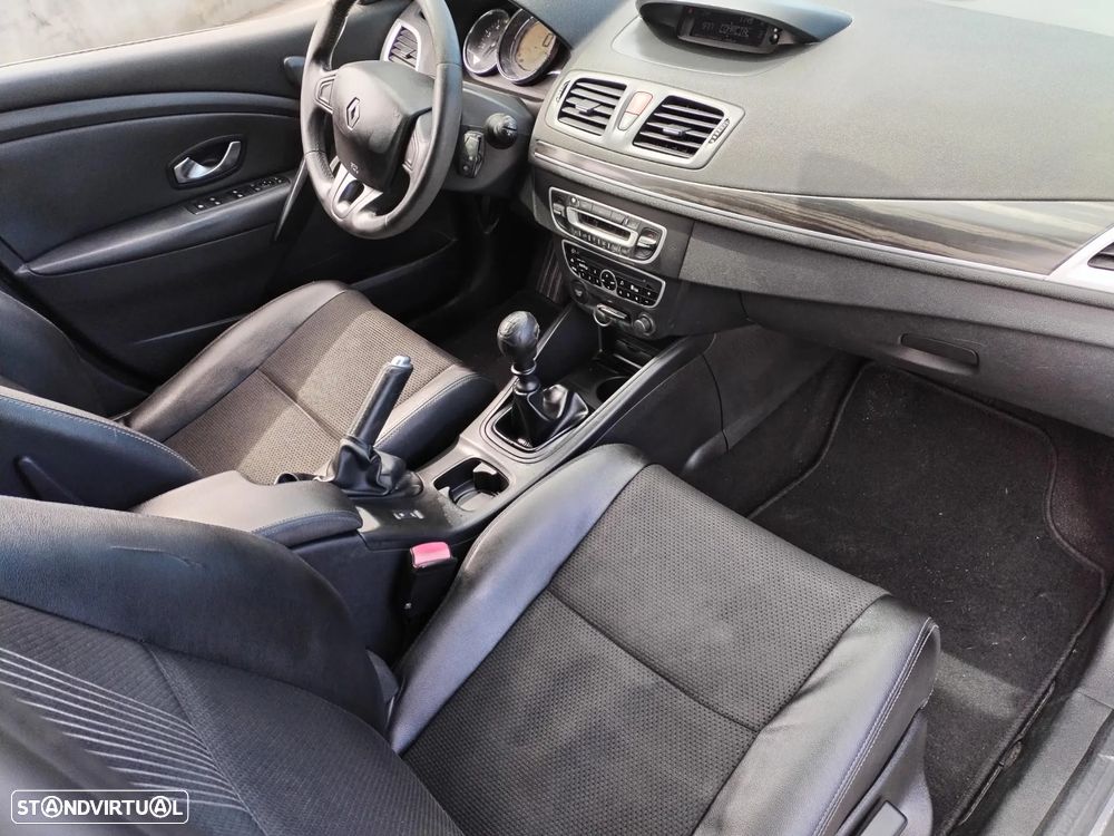 Renault Mégane Sport Tourer 1.5 dCi Dynamique - 12