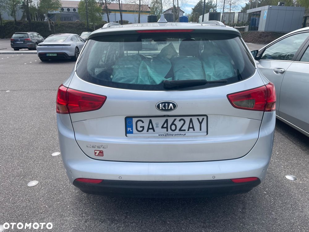Kia Ceed 1.6 GDI Smart Plus - 7