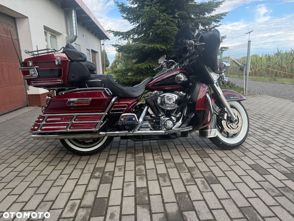 Harley-Davidson FLHTCU Ultra - 2