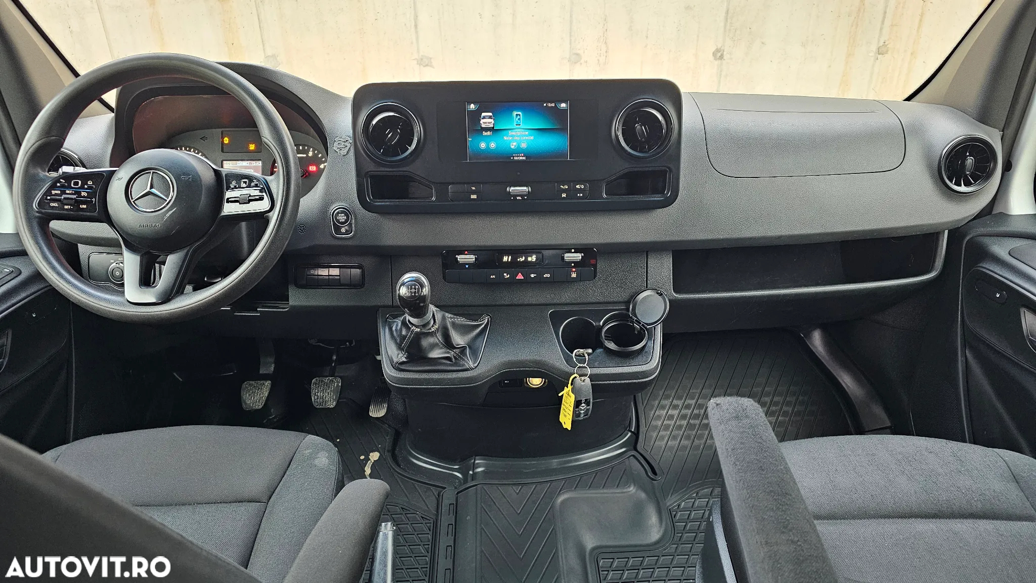 Mercedes-Benz Sprinter - 17