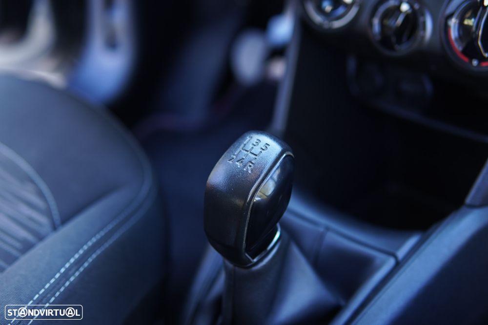 Peugeot 208 1.2 PureTech Style - 60