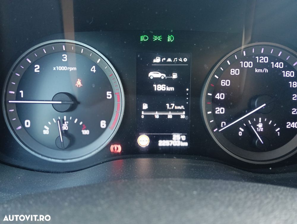 Hyundai Tucson blue 1.7 CRDi 2WD Style - 38