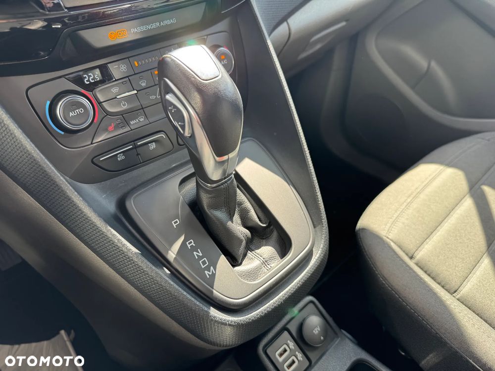 Ford Tourneo Connect Grand - 33