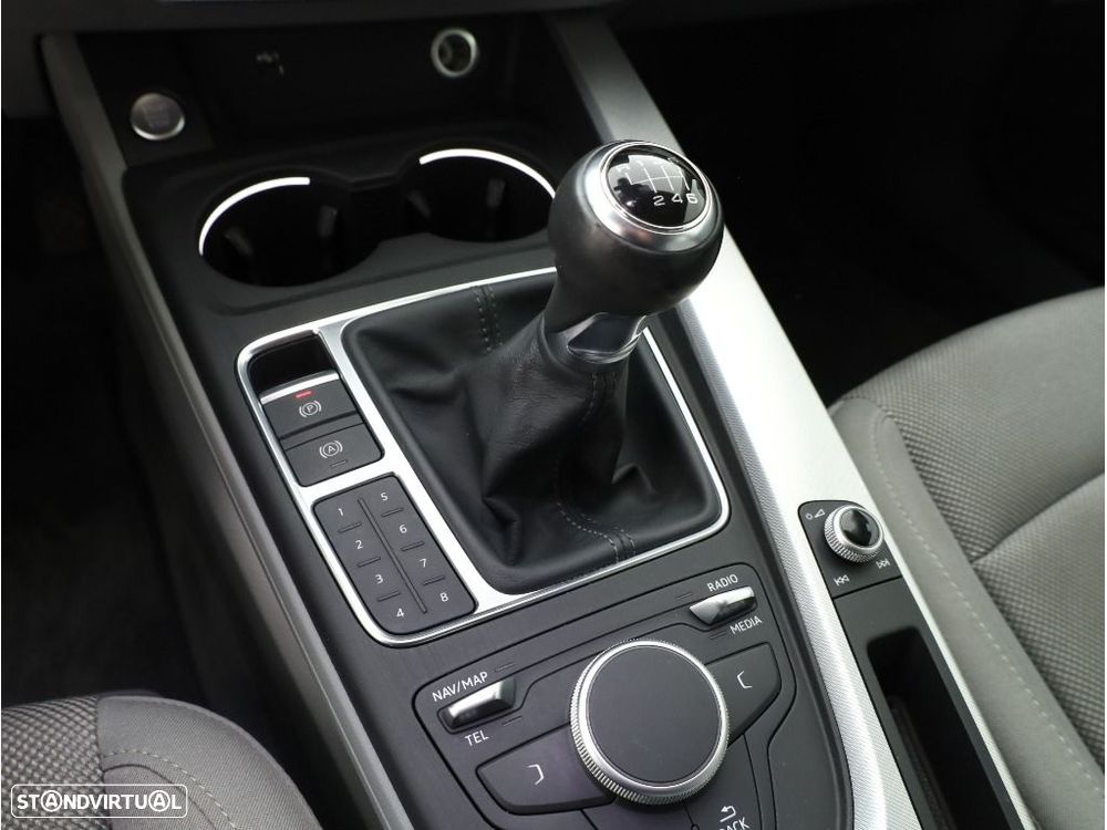 Audi A4 Avant 2.0 TDI - 19