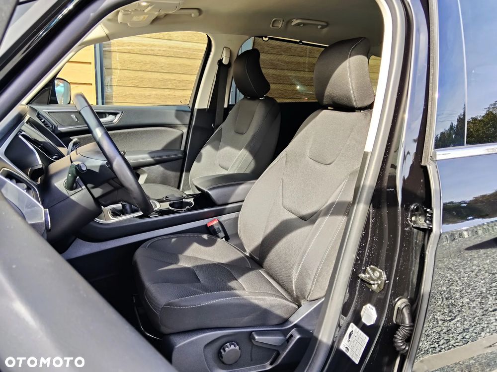 Ford S-Max 2.0 EcoBlue Titanium - 12