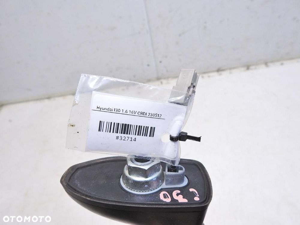 ANTENA HYUNDAI i30 I - 4