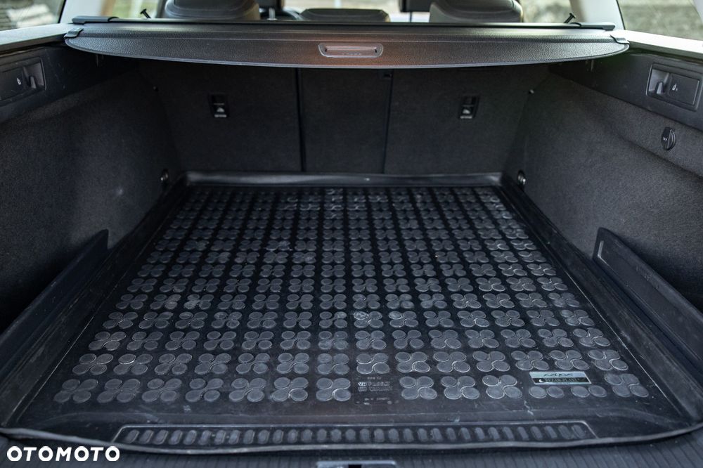 Volkswagen Passat 2.0 TDI (BlueMotion Technology) DSG Highline - 13