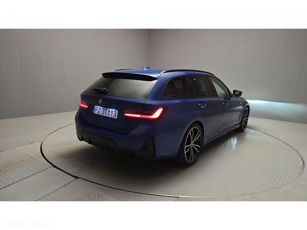 BMW Seria 3 320d xDrive M Sport - 30