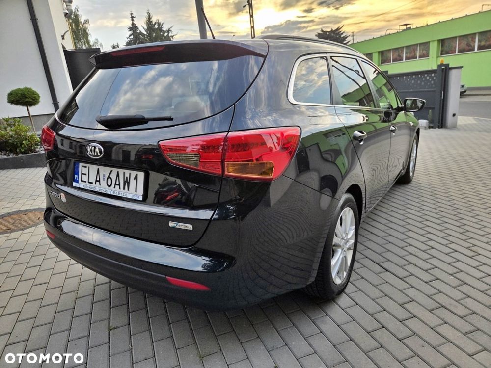 Kia Ceed 1.6 GDI Dream Team Edition - 8