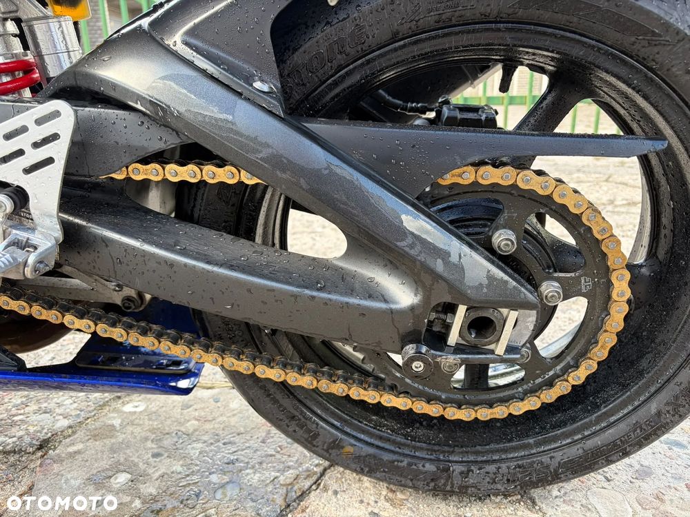 Yamaha R6 - 9