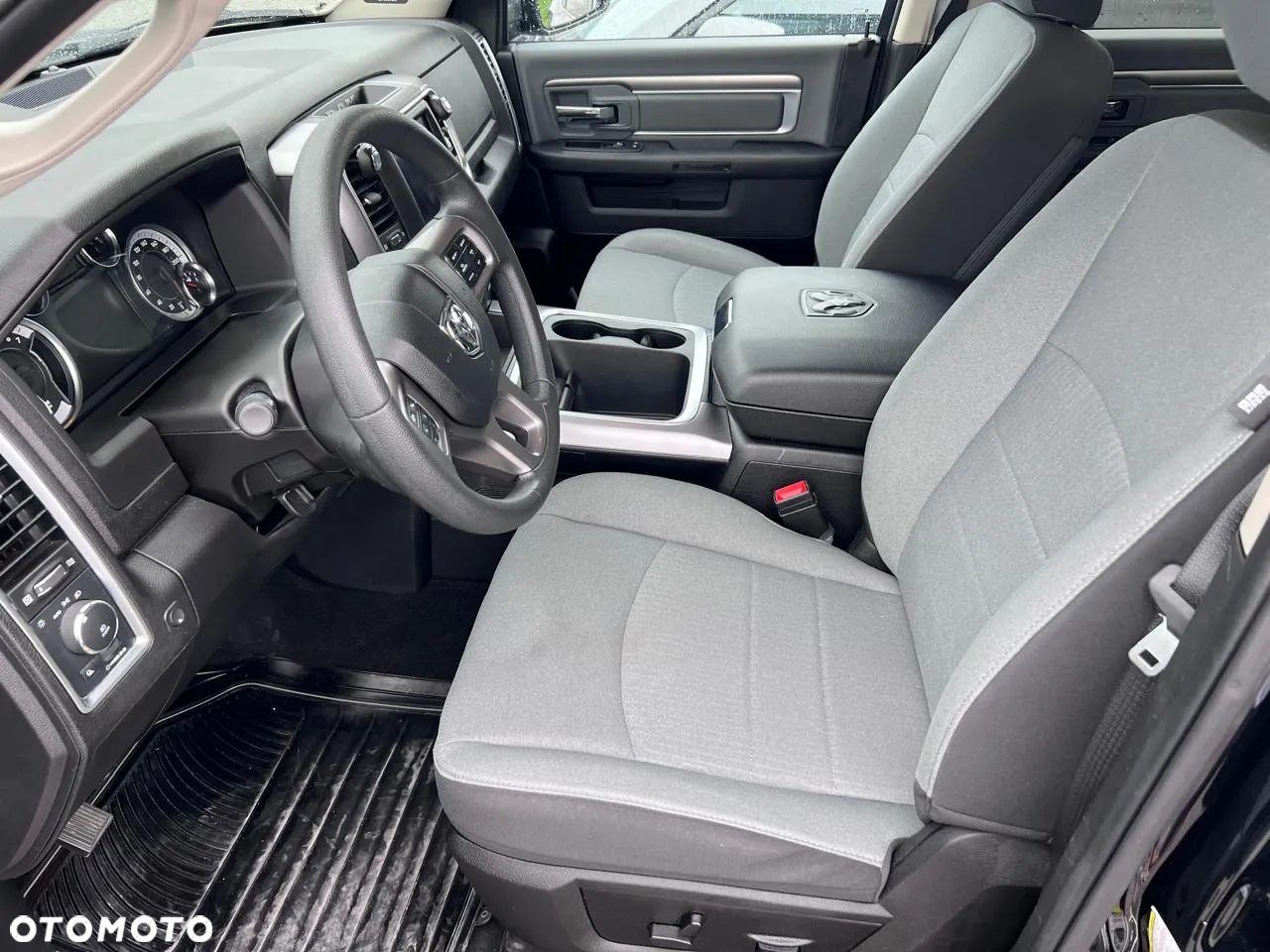 RAM 1500 5.7 Crew Cab Bighorn - 19