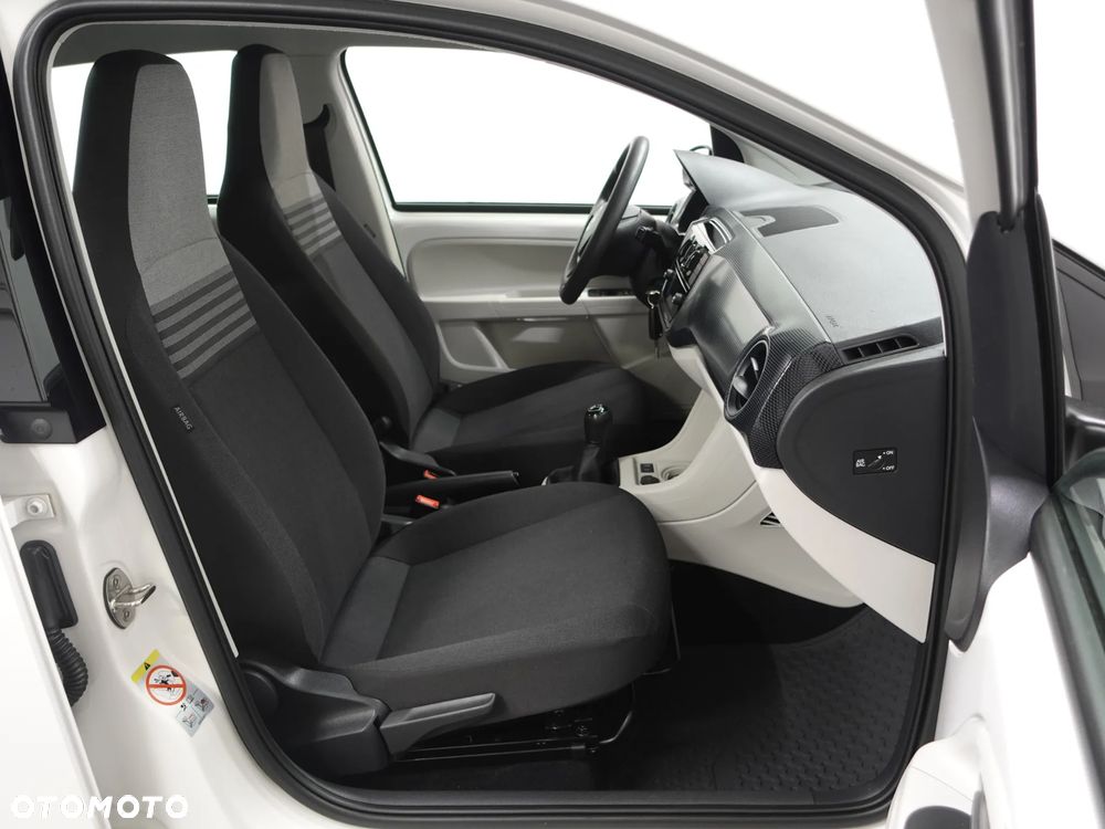 Volkswagen up! - 24