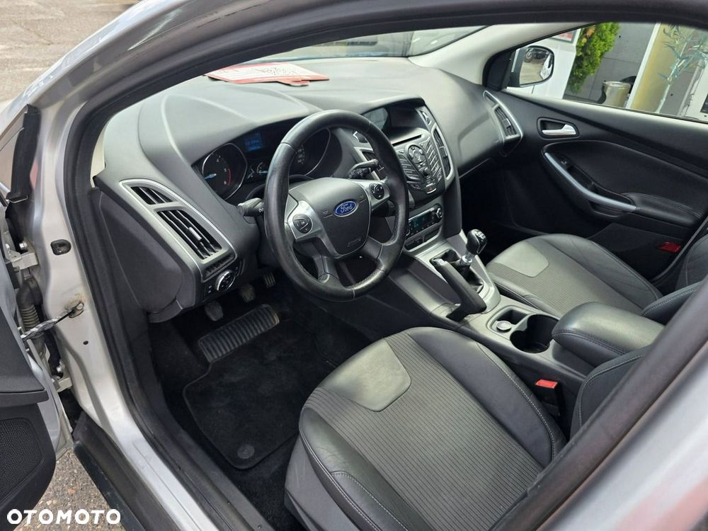 Ford Focus 1.6 TDCi DPF SYNC Edition - 8