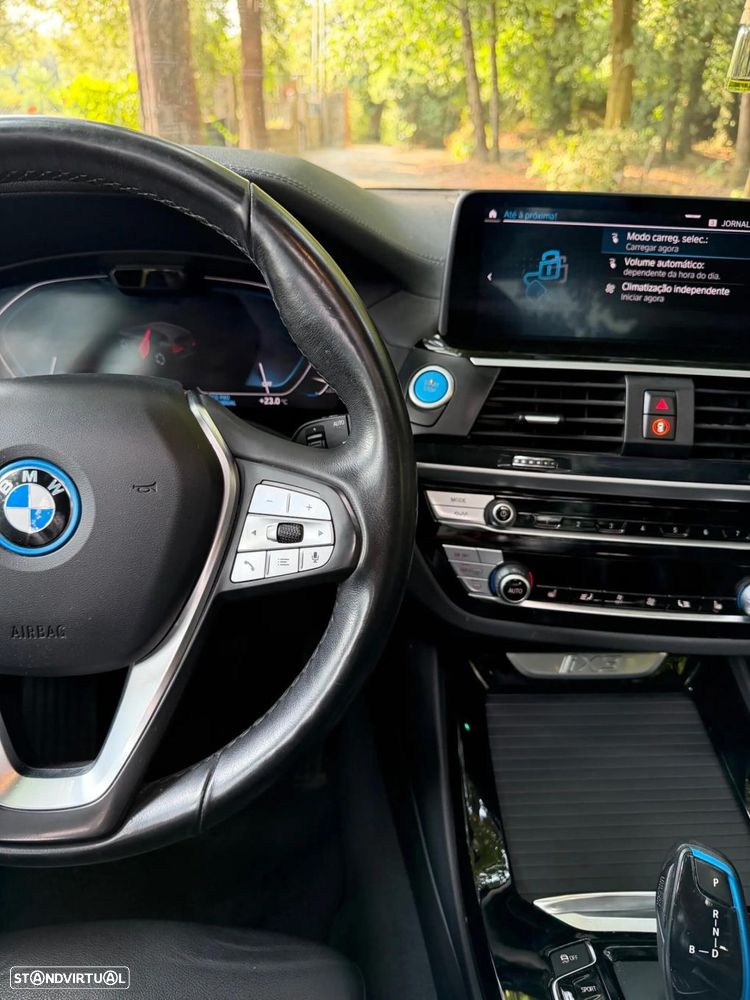 BMW iX3 M Sport Impressive - 25