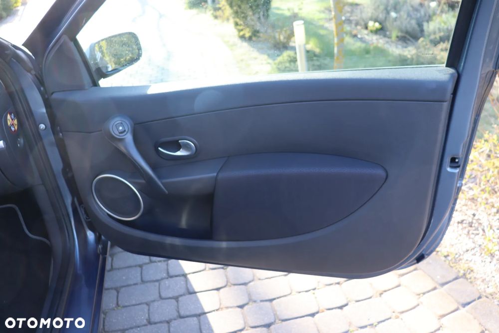 Renault Clio - 24