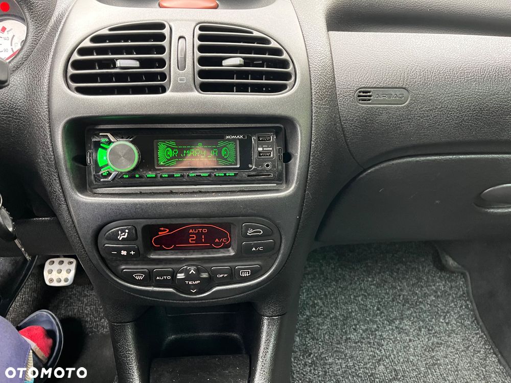 Peugeot 206 CC - 20
