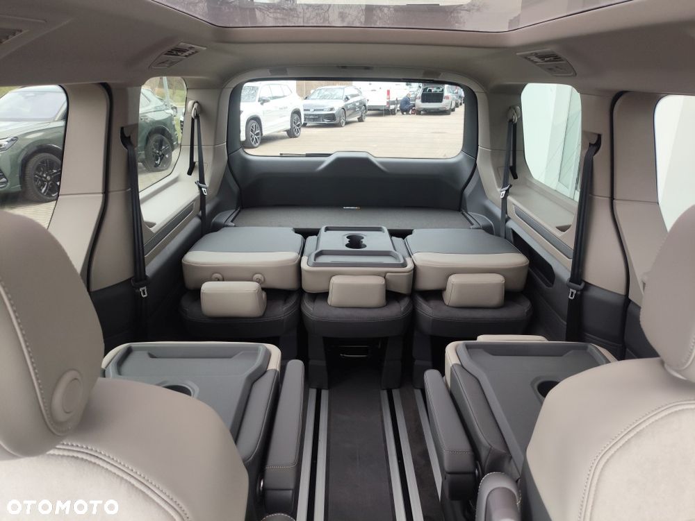 Volkswagen Multivan 2.0 TDI L2 Edition DSG - 25