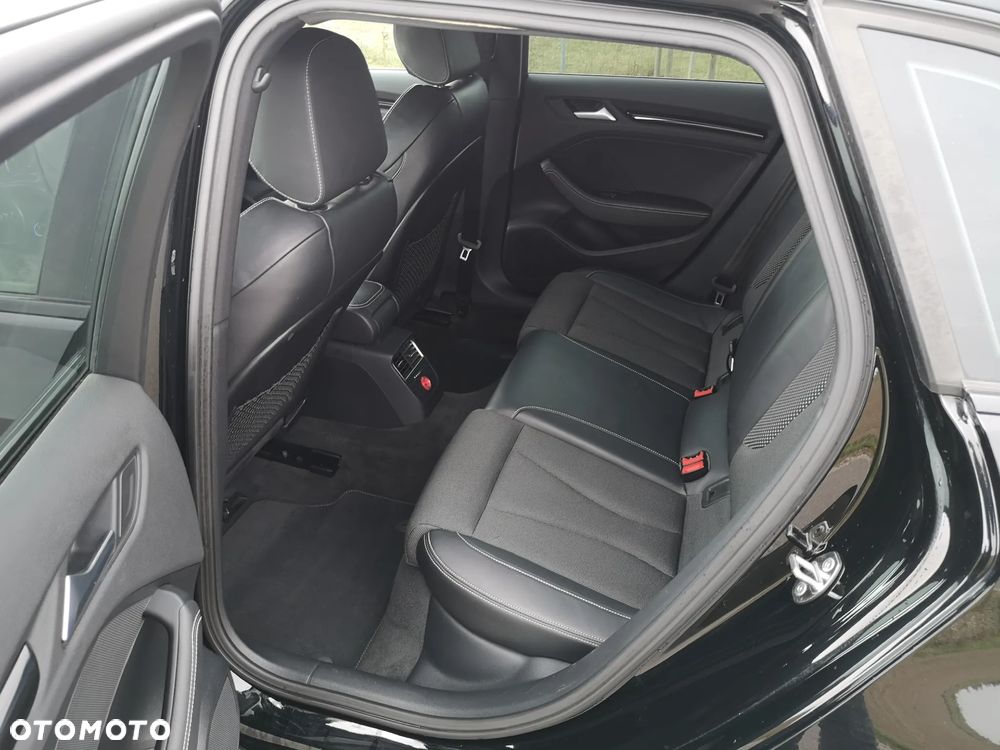 Audi A3 Sportback 1.4 TFSI CoD Sport S tronic - 17