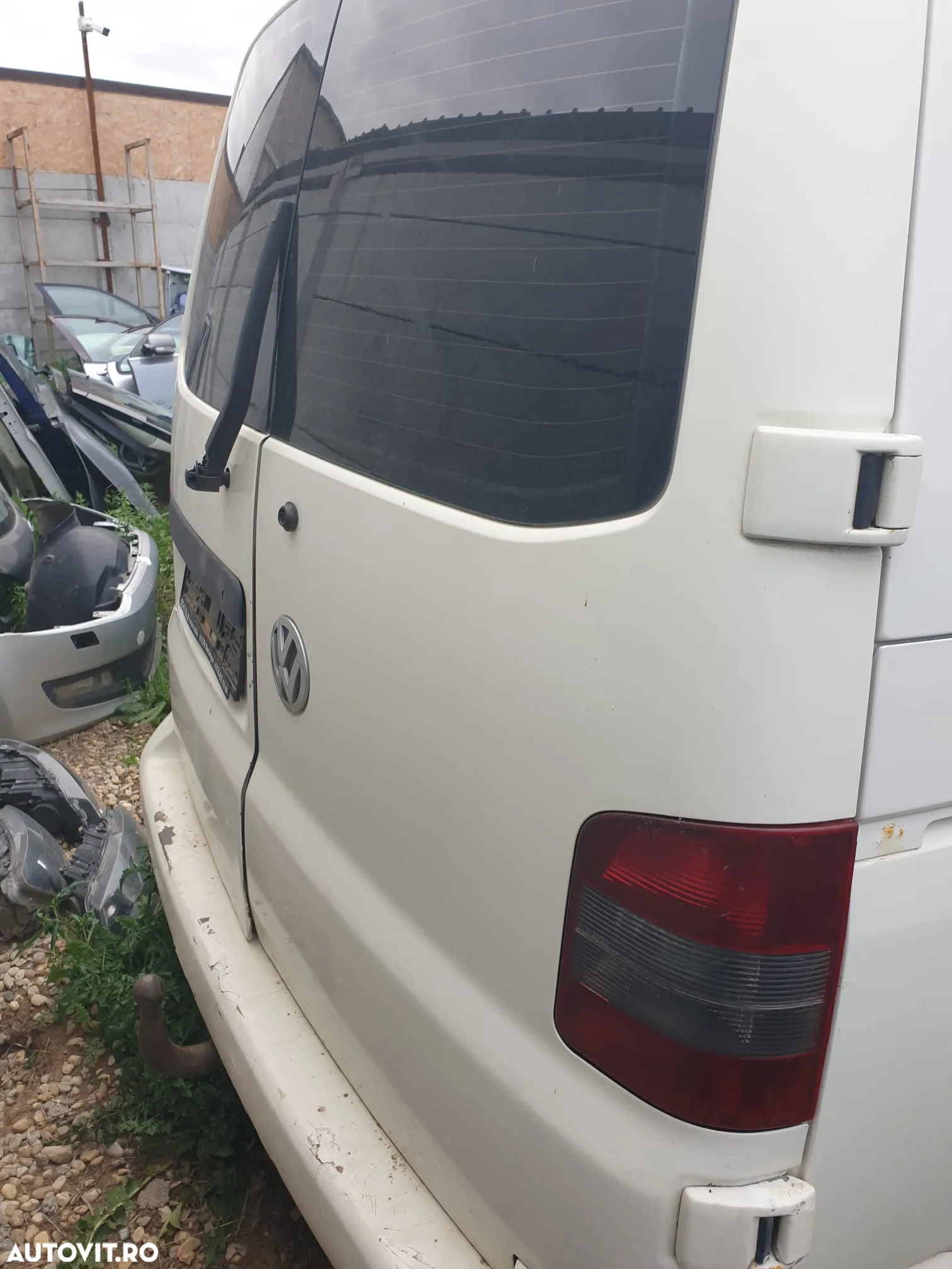 Dezmembrez Volkswagen T5 9 locuri 2.5 diesel - 4