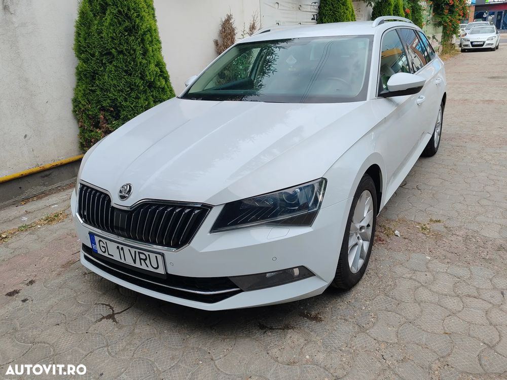 Skoda Superb 2.0 TDI DSG Ambition - 1