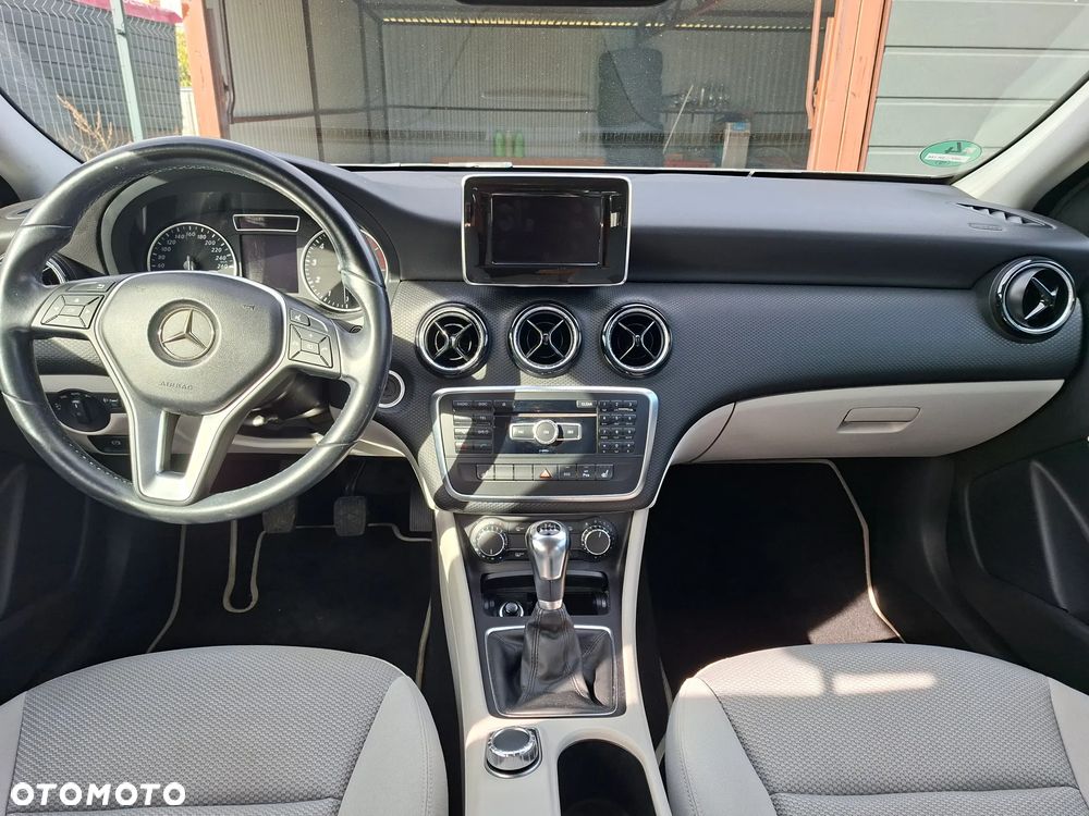 Mercedes-Benz Klasa A 180 - 18