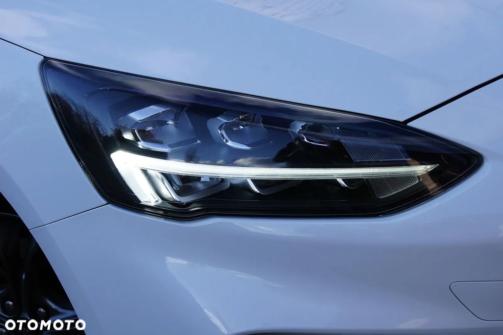 Ford Focus Turnier 1.5 EcoBlue Start-Stopp-System ST-LINE DESIGN - 17