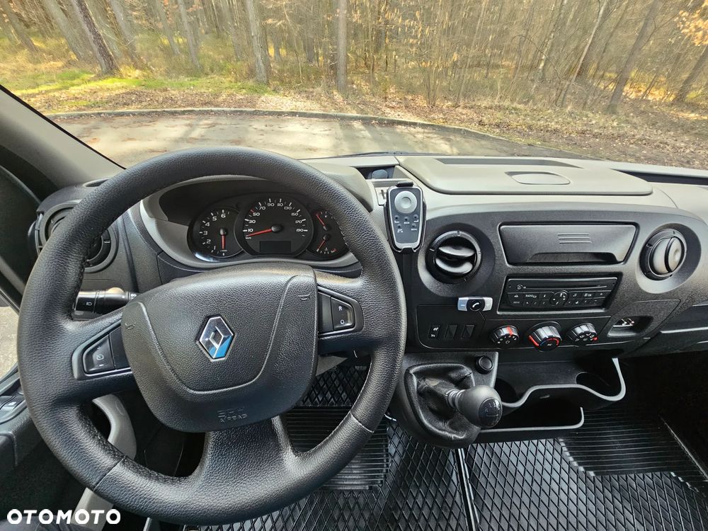 Renault Master - 33