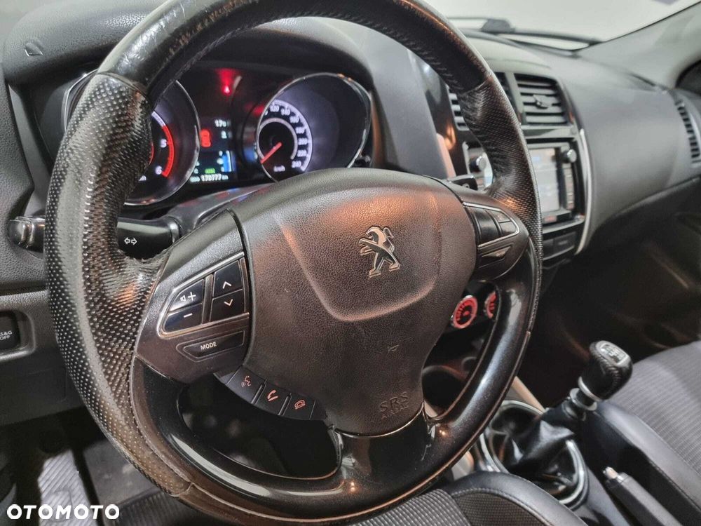 Peugeot 4008 - 22