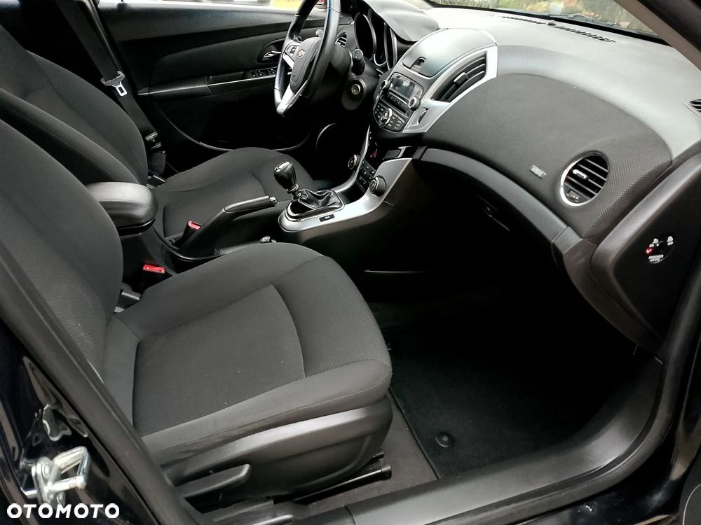 Chevrolet Cruze 1.8 LT+ - 12
