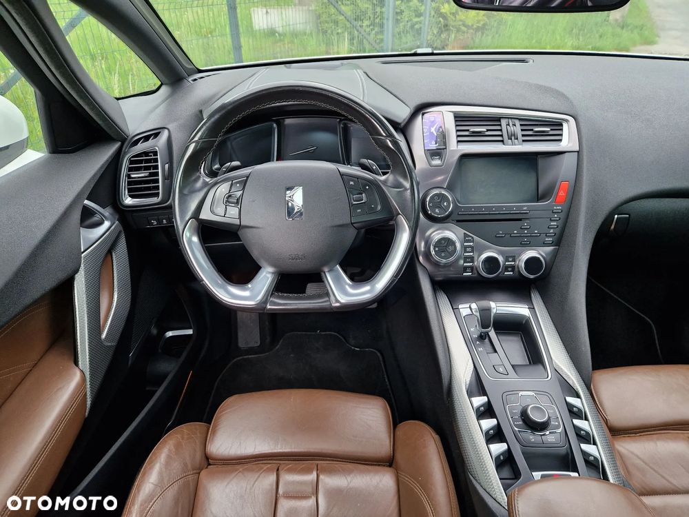 Citroën DS5 e-HDi 115 EGS6 SoChic - 8