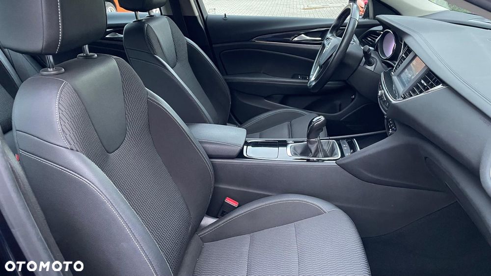 Opel Insignia 1.5 T Innovation S&S Eco - 17