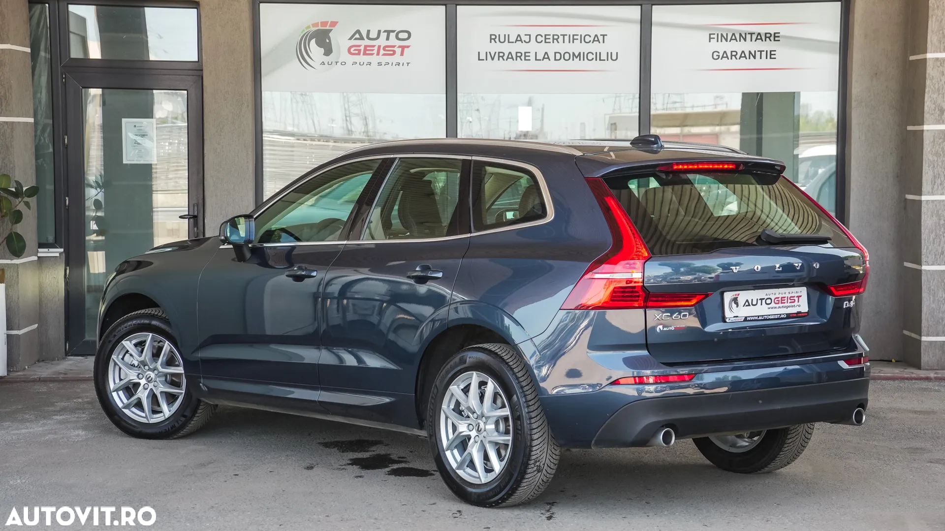 Volvo XC 60 D4 AWD Momentum - 7