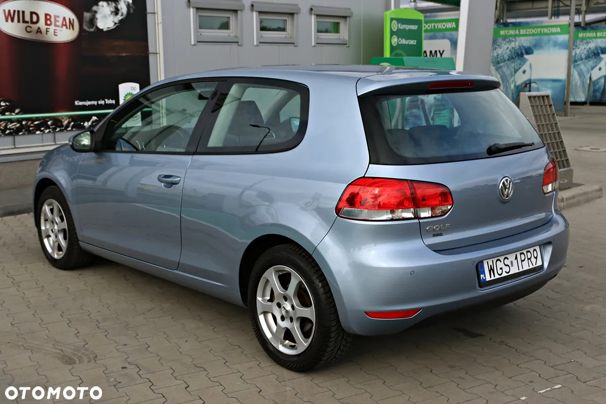 Volkswagen Golf - 21