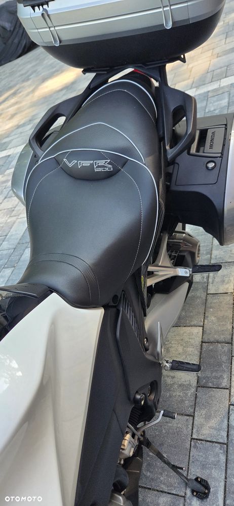 Honda VFR - 10
