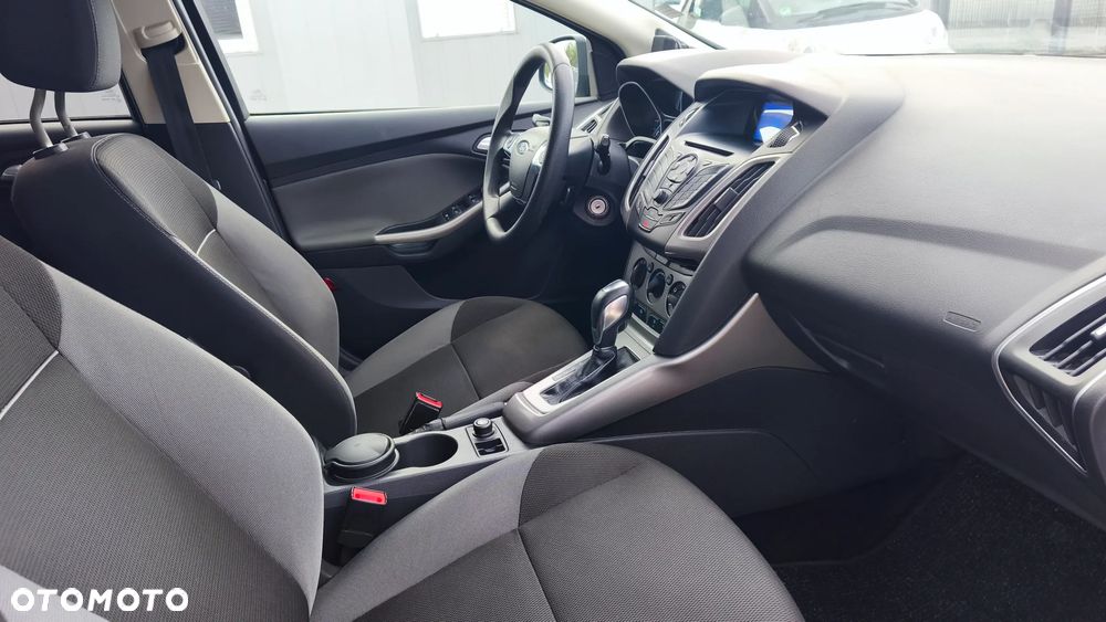 Ford Focus - 24
