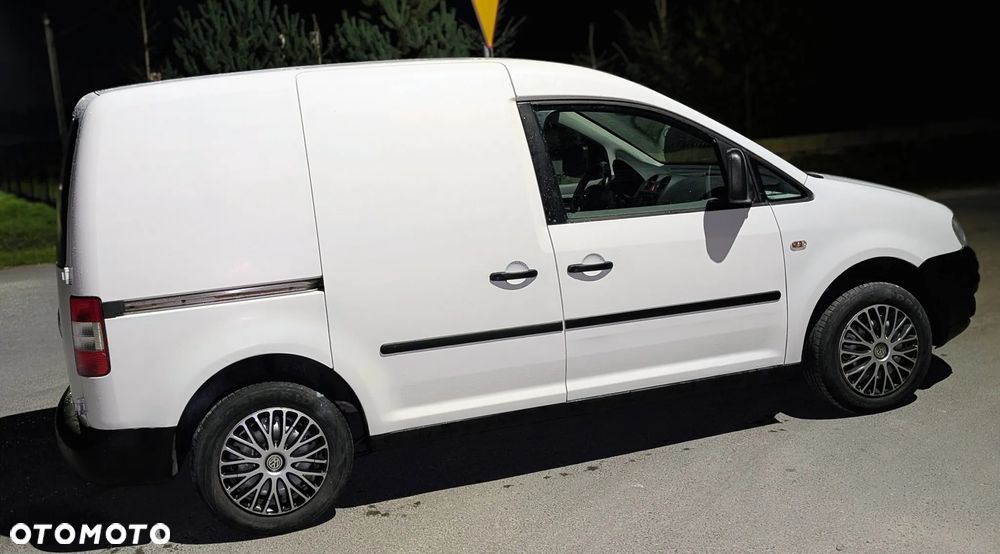 Volkswagen Caddy - 4