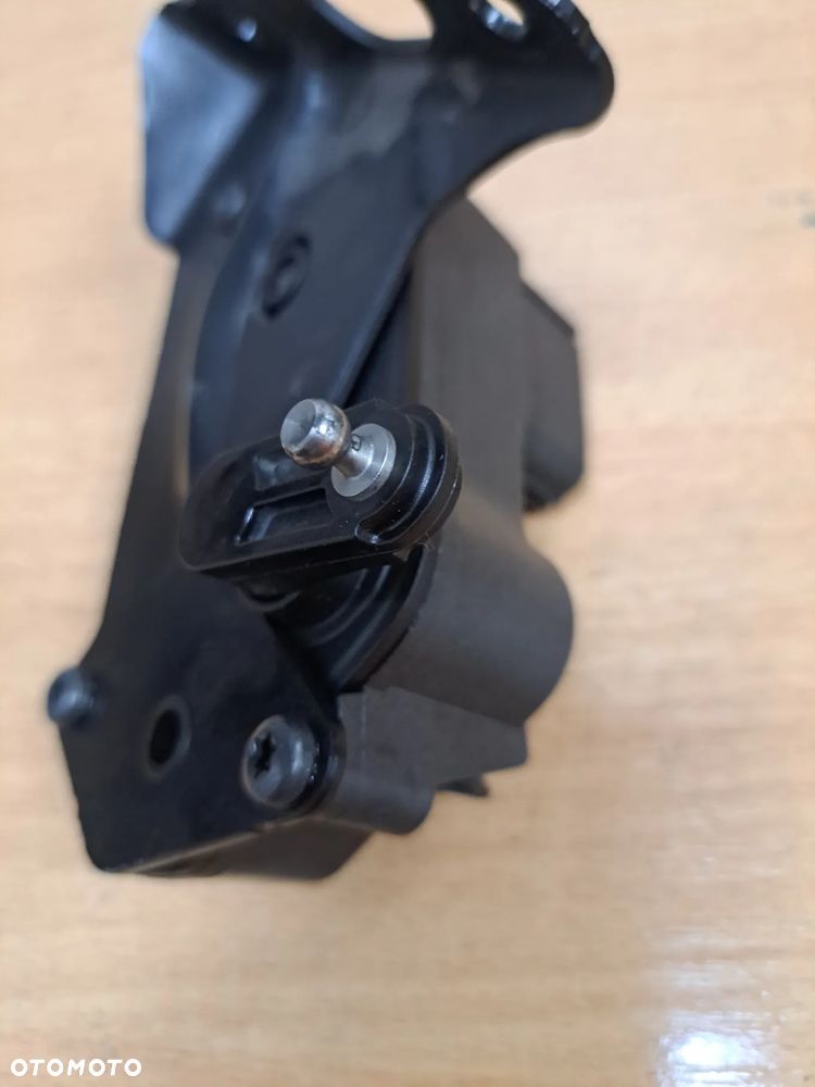 VOLVO S60 V70 XC90 XC70 SILNICZEK NASTAWNIK KLAP SWIRL WIROWYCH D5 - 5