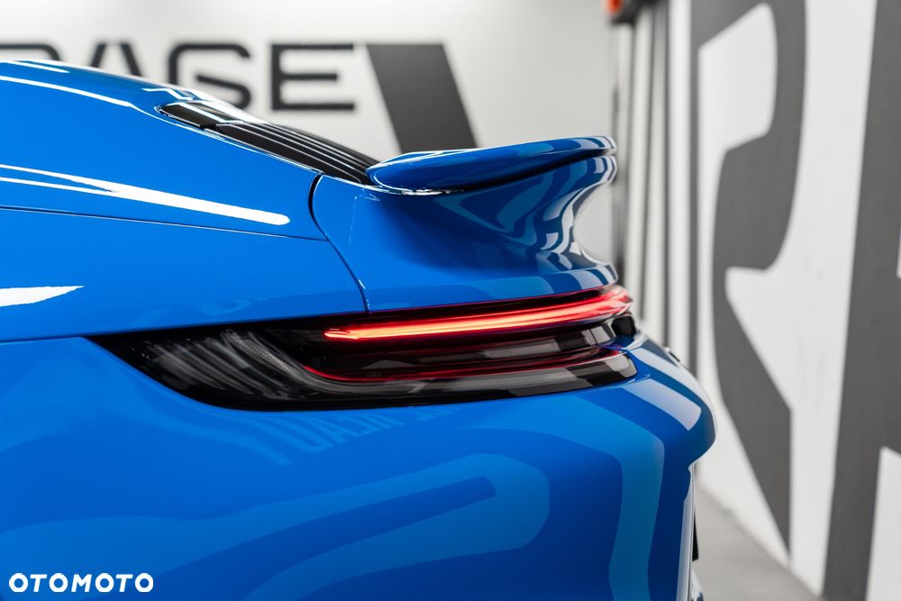Porsche 911 Turbo S - 17
