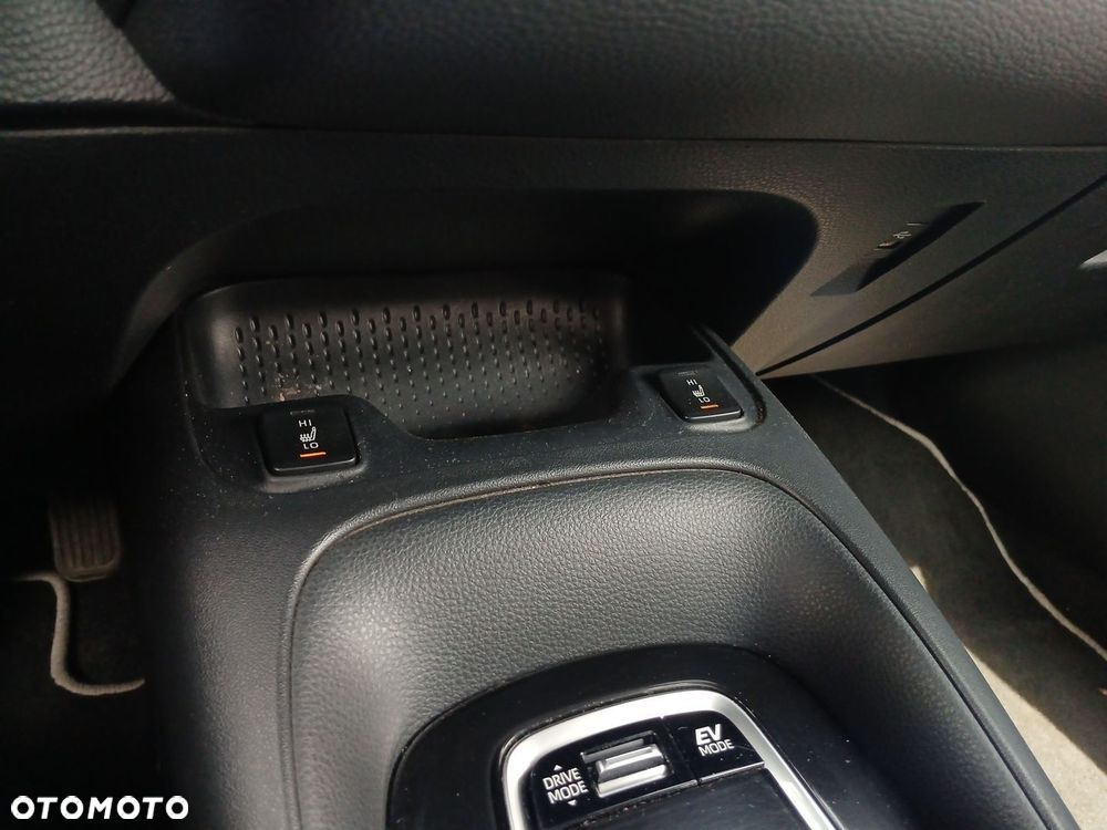 Toyota Corolla 1.8 Hybrid Comfort - 20