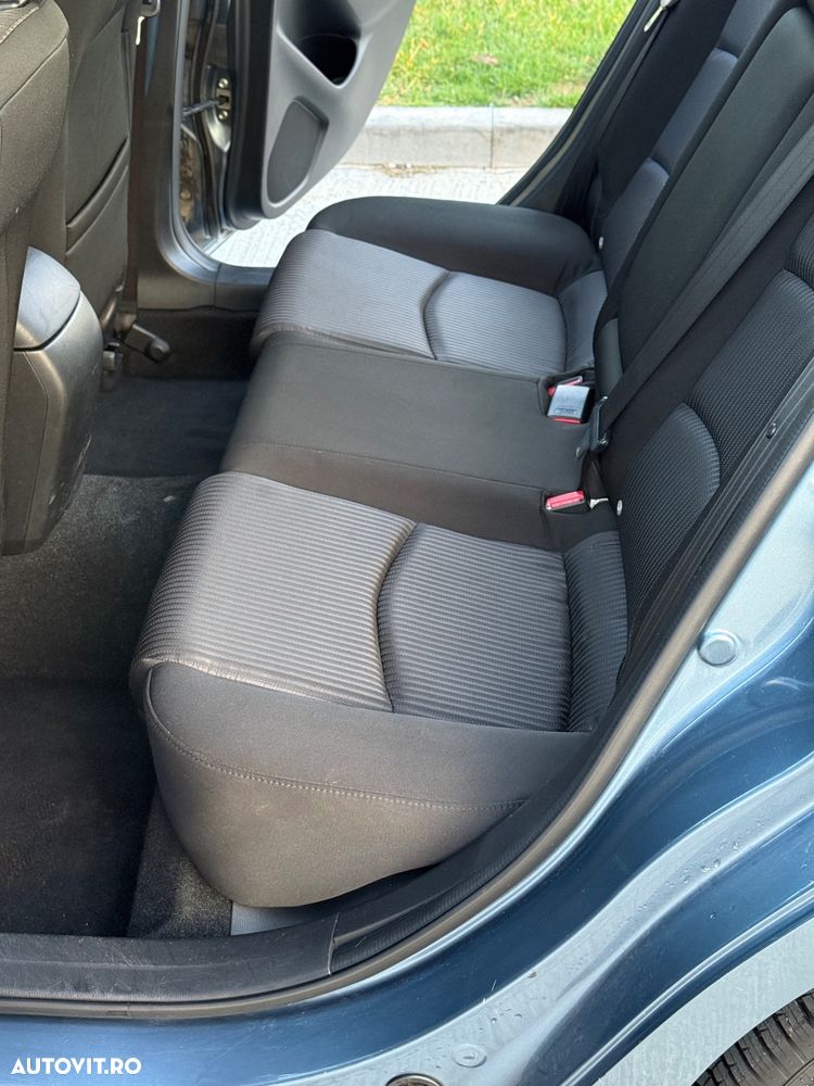 Mazda 3 SKYACTIV-G 120 Center-Line - 40