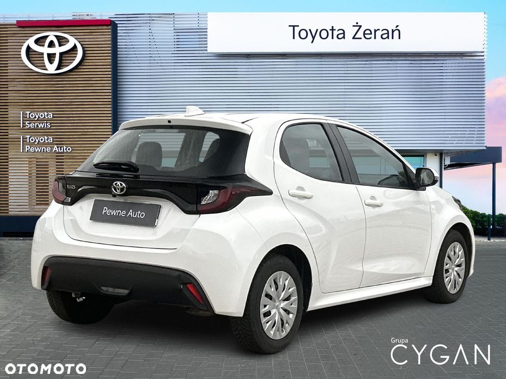 Toyota Yaris - 8
