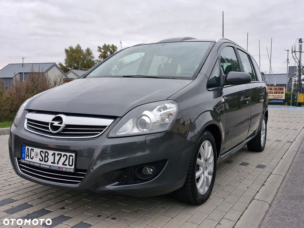Opel Zafira 1.8 Cosmo - 4