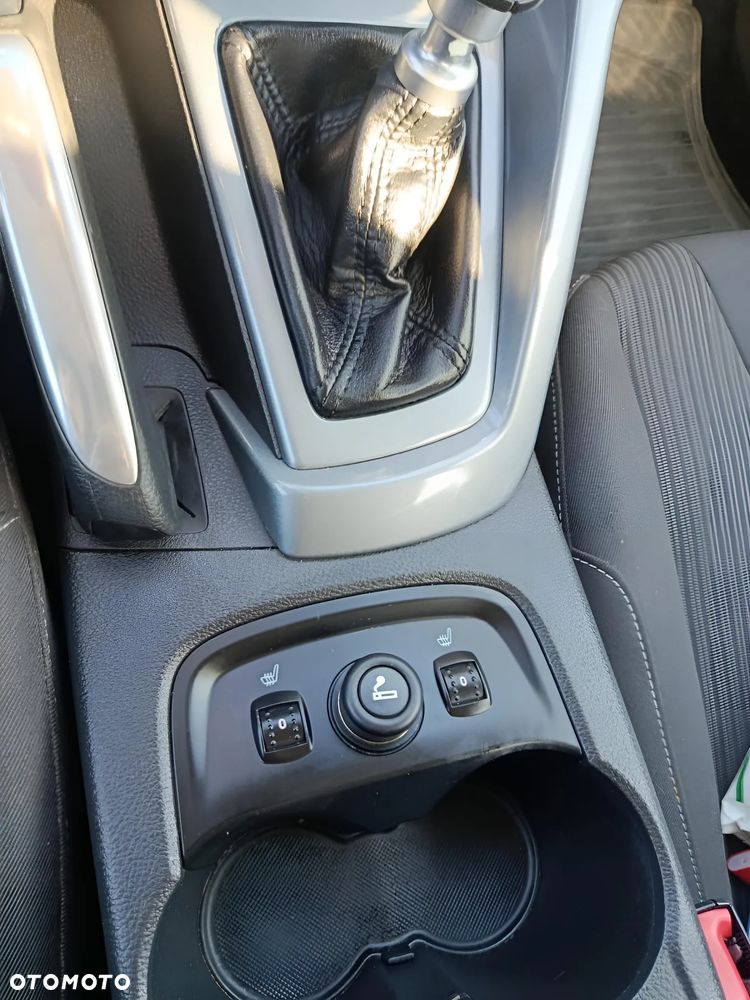 Ford Focus - 22