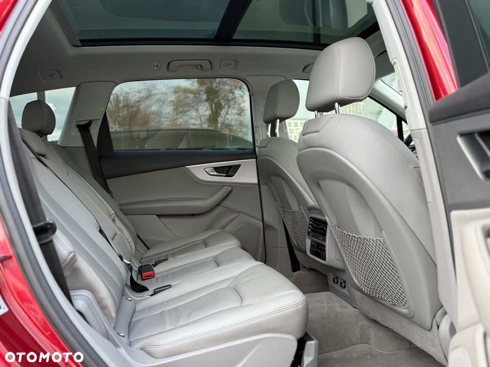 Audi Q7 - 35