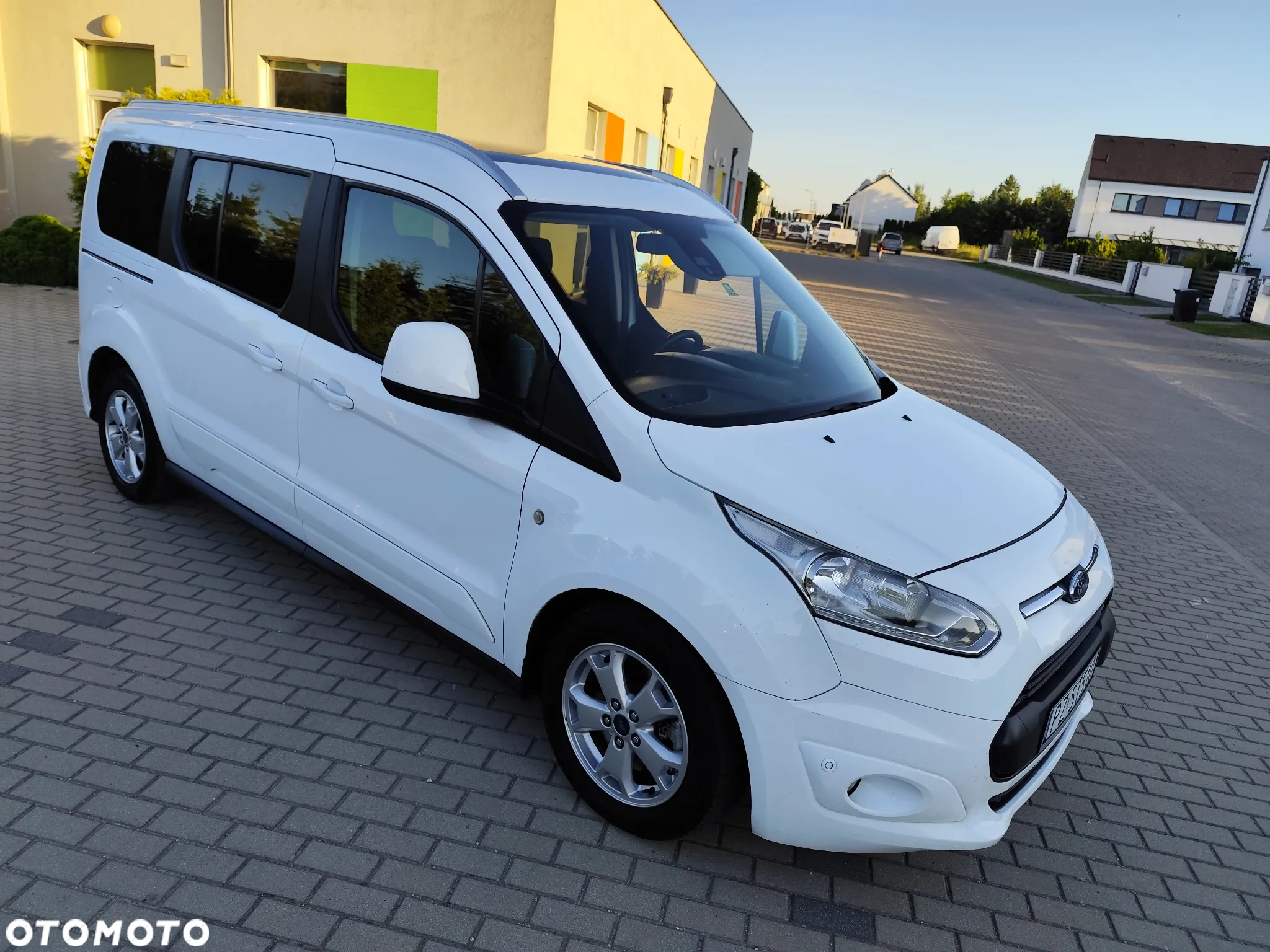 Ford Tourneo Connect Grand - 6